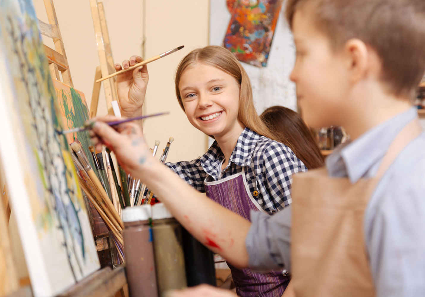 WvA1TpCu-artclassestimeoutdubaikids_1